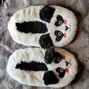 Kids panda slippers size 10.5